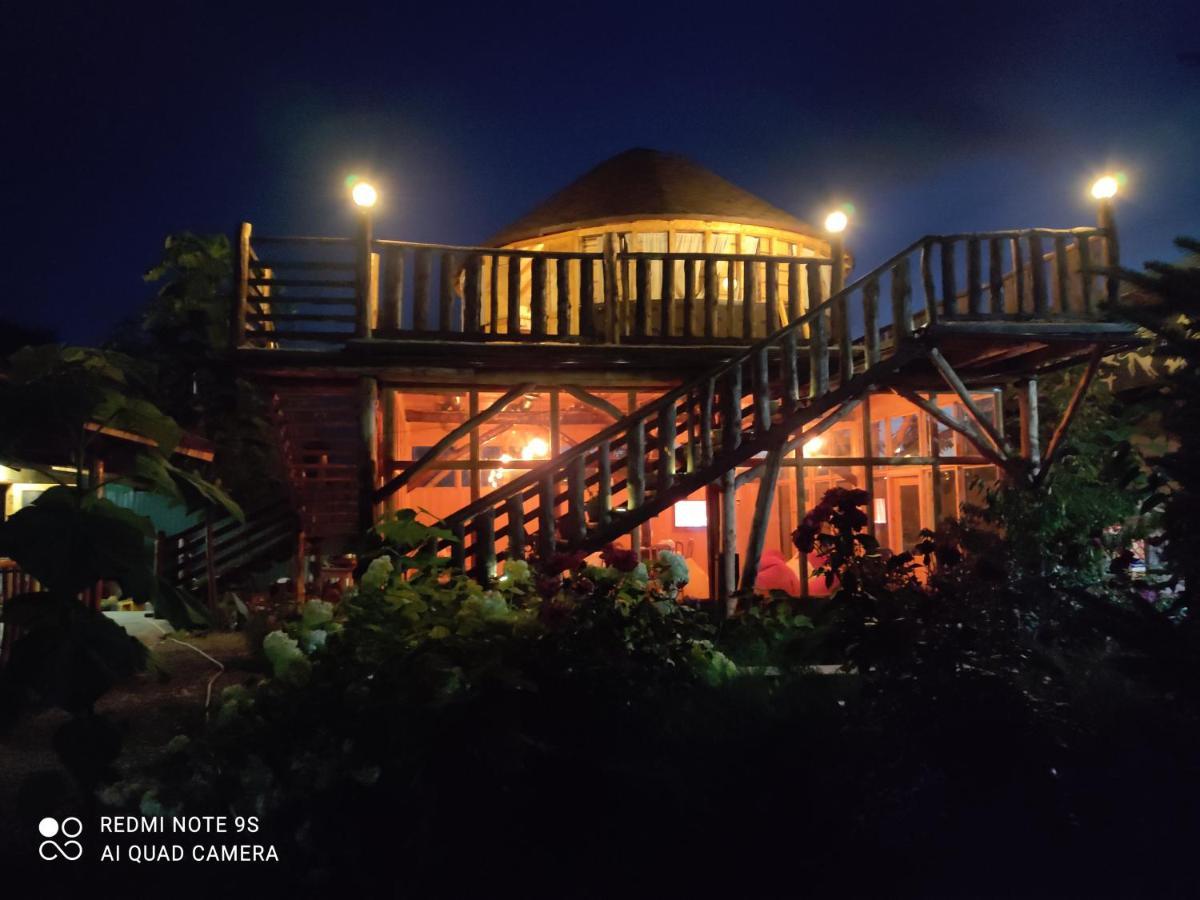 Happy Nomads Yurts & Hostel Karakol Exterior foto